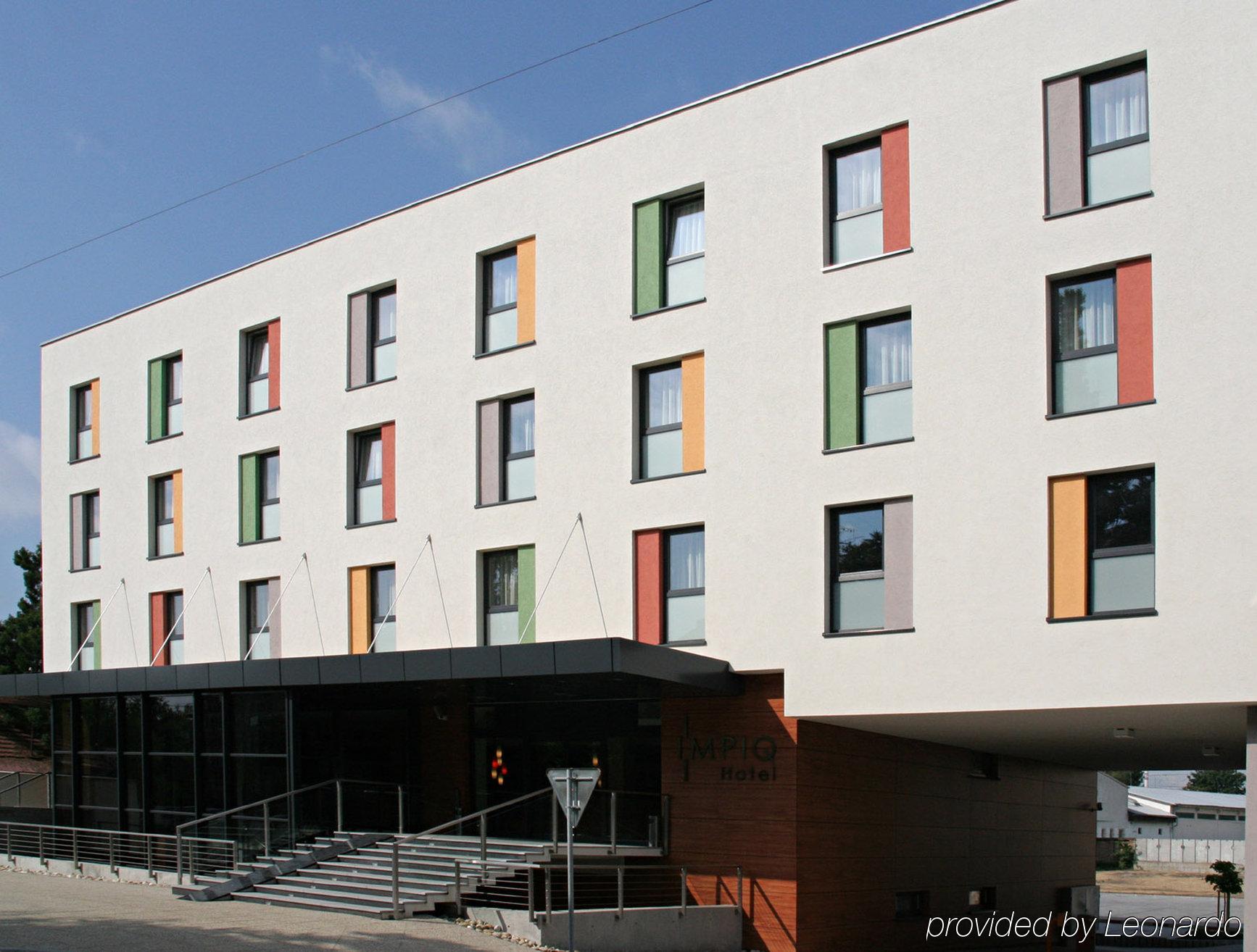 Impiq Hotel Trnava Exterior foto